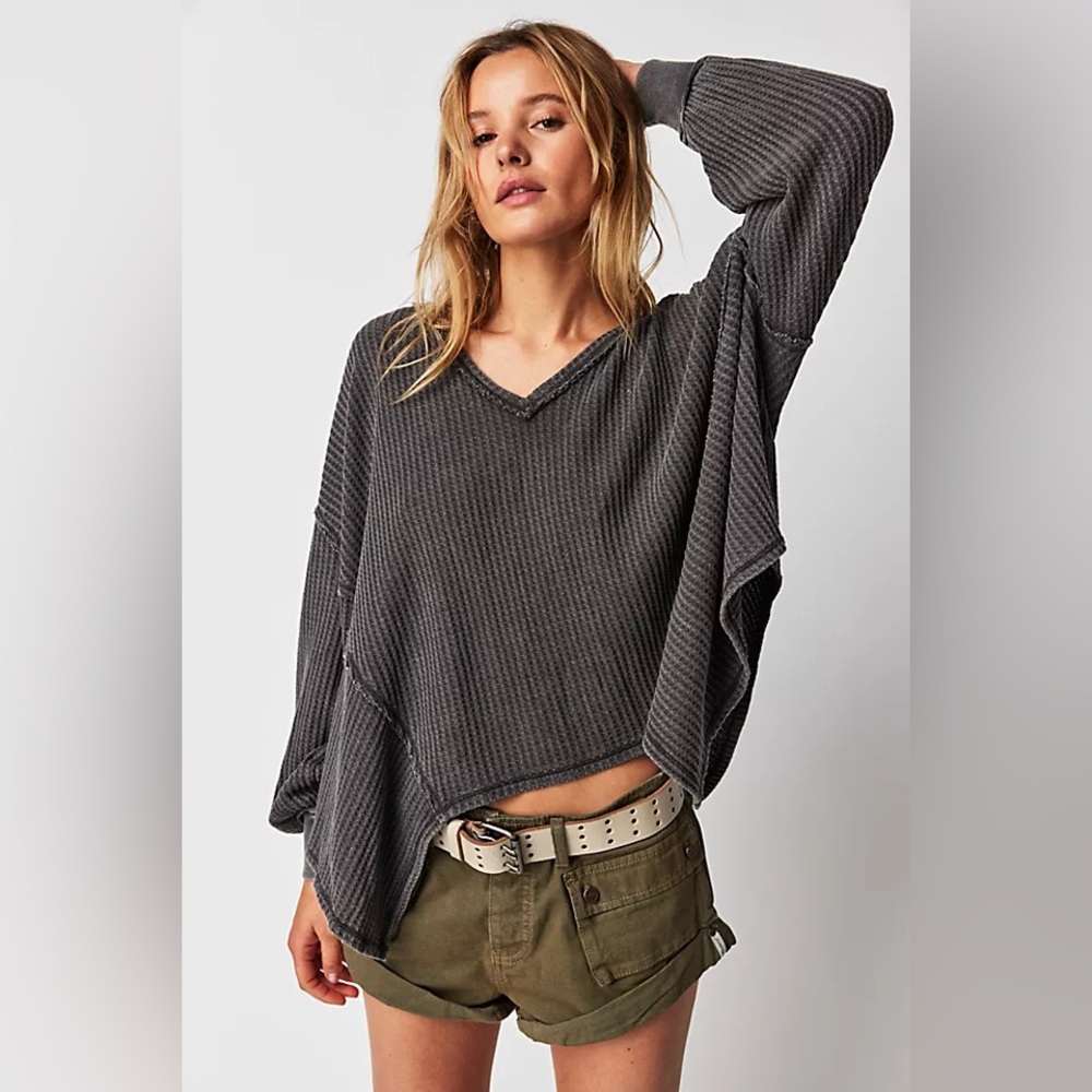 We The Free Coraline Thermal Top Dark Gray Oversized Size Small EUC